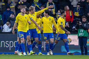 Nicolai Vallys  (Br�ndby IF), Yuito Suzuki, m�lscorer  (Br�ndby IF)