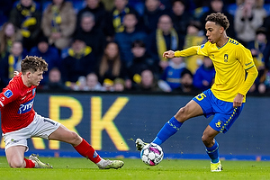 Noah Nartey  (Br�ndby IF), Callum McCowatt  (Silkeborg IF)