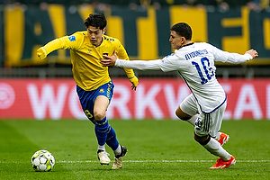 Yuito Suzuki  (Br�ndby IF), Mohamed Elyounoussi  (FC K�benhavn)