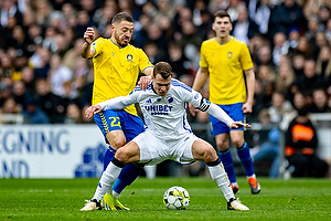 Josip Radosevic  (Br�ndby IF), Viktor Claesson, anf�rer  (FC K�benhavn)