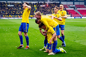 Jacob Rasmussen  (Br�ndby IF), Mathias Kvistgaarden, m�lscorer  (Br�ndby IF), Nicolai Vallys  (Br�ndby IF)