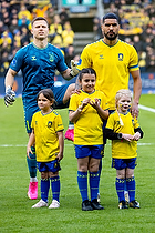 Patrick Pentz  (Br�ndby IF), Ohi Omoijuanfo, anf�rer  (Br�ndby IF)