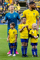 Patrick Pentz  (Br�ndby IF), Ohi Omoijuanfo, anf�rer  (Br�ndby IF)