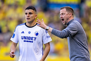Jacob Neestrup, cheftr�ner  (FC K�benhavn), Mohamed Elyounoussi  (FC K�benhavn)