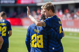 Yuito Suzuki  (Br�ndby IF), Nicolai Vallys, m�lscorer  (Br�ndby IF)