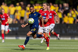 Kevin Mensah, anfrer  (Brndby IF), Oliver Sonne  (Silkeborg IF)