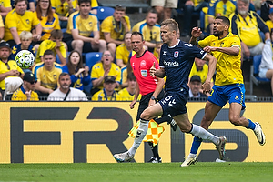 Frederik Tingager (Agf), Ohi Omoijuanfo, anfører (Brøndby IF)