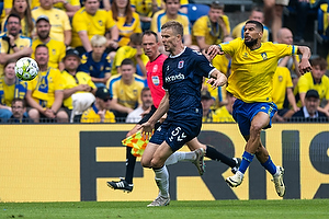 Frederik Tingager (Agf), Ohi Omoijuanfo, anfører (Brøndby IF)