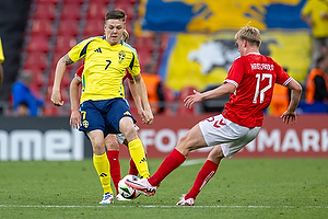 Nicolai Vallys  (Br�ndby IF), Victor Kristiansen  (Danmark)