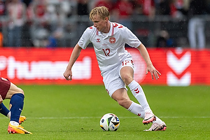 Victor Kristiansen  (Danmark)