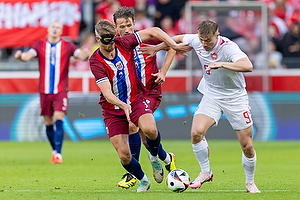 Kristoffer Ajer  (Norge), Rasmus H�jlund  (Danmark)