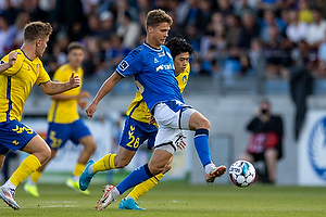 Casper Winther  (Lyngby BK), Yuito Suzuki  (Br�ndby IF)