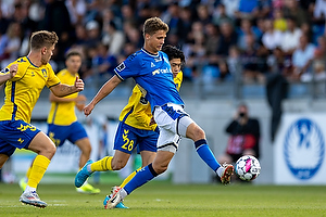 Casper Winther  (Lyngby BK), Yuito Suzuki  (Br�ndby IF)