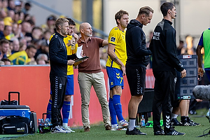 Marko Divkovic  (Br�ndby IF), Jesper S�rensen, cheftr�ner  (Br�ndby IF), Nicolai Vallys  (Br�ndby IF)