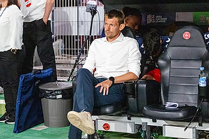 Lars Knudsen, cheftr�ner  (Danmark)