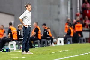 Lars Knudsen, cheftr�ner  (Danmark)