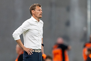 Lars Knudsen, cheftr�ner  (Danmark)