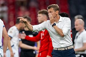 Lars Knudsen, cheftr�ner  (Danmark)