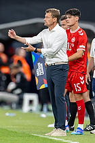 Lars Knudsen, cheftr�ner  (Danmark)