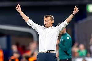 Lars Knudsen, cheftr�ner  (Danmark)