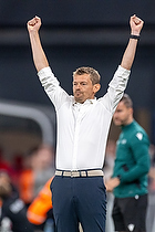 Lars Knudsen, cheftr�ner  (Danmark)