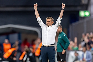 Lars Knudsen, cheftr�ner  (Danmark)