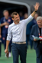 Lars Knudsen, cheftr�ner  (Danmark)