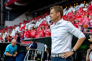 Lars Knudsen, cheftr�ner  (Danmark)