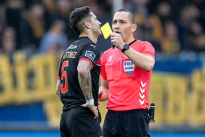 Emiliano Martinez  (FC Midtjylland), Mads-Kristoffer Kristoffersen, dommer