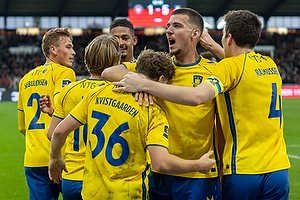 Jacob Rasmussen, anf�rer  (Br�ndby IF), Mathias Kvistgaarden, m�lscorer  (Br�ndby IF), Jordi Vanlerberghe  (Br�ndby IF)