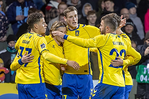 Clement Bischoff  (Br�ndby IF), Daniel Wass  (Br�ndby IF), Mileta Rajovic  (Br�ndby IF)