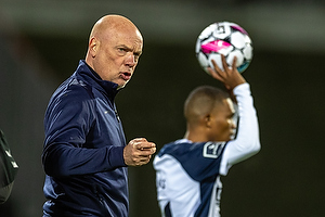 Uwe R�sler, cheftr�ner  (Agf)