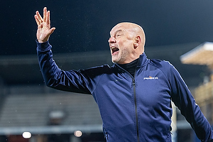 Uwe R�sler, cheftr�ner  (Agf)