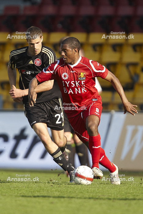 Patrice Bernier (FC Nordsjlland), Nicklas Helenius (Aab)