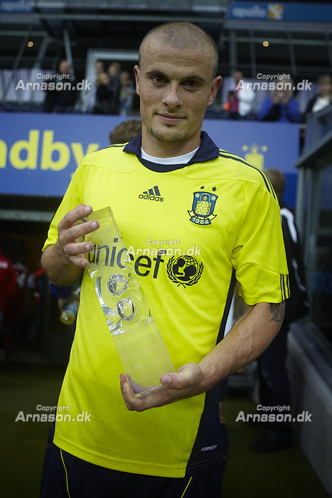 Mikkel Thygesen (Brndby IF) med Kjeld Rasmussen Cup pokalen