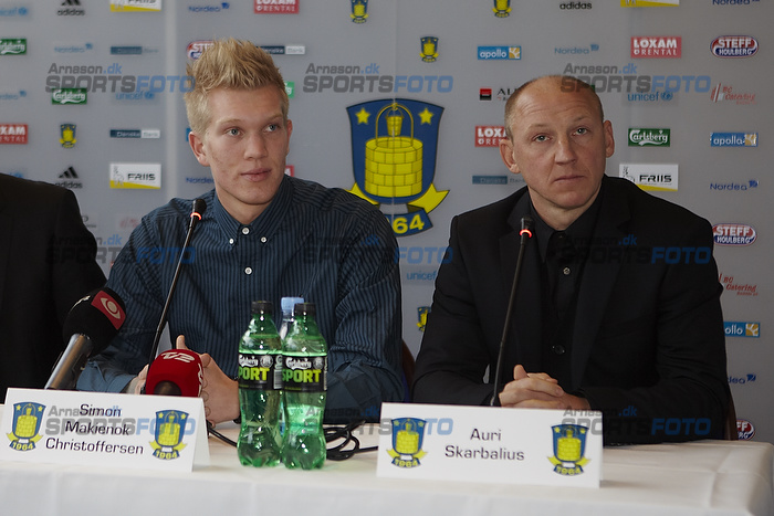 Ole Bjur, sportschef (Brndby IF), Simon Makienok Christoffersen (Brndby IF), Auri Skarbalius, cheftrner (Brndby IF)