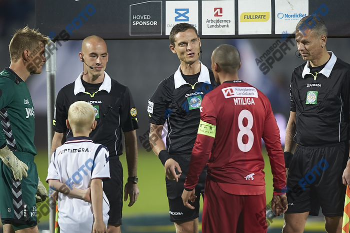 Anders Poulsen, dommer, Patrick Mtiliga (FC Nordsjlland)