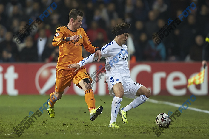 Gareth Bale (Real Madrid CF), Cristian Bolanos (FC Kbenhavn)
