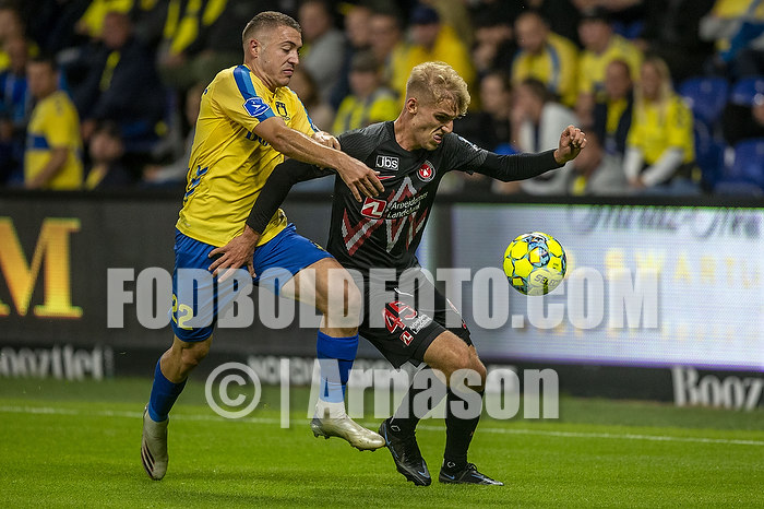Gustav Isaksen  (FC Midtjylland), Josip Radosevic  (Brndby IF)