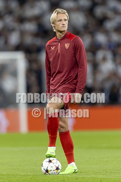 Kasper Dolberg  (Sevilla FC)