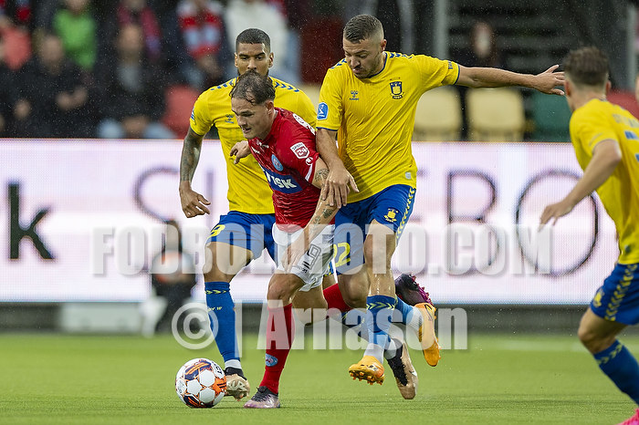 Josip Radosevic  (Brndby IF), Lukas Engel  (Silkeborg IF)