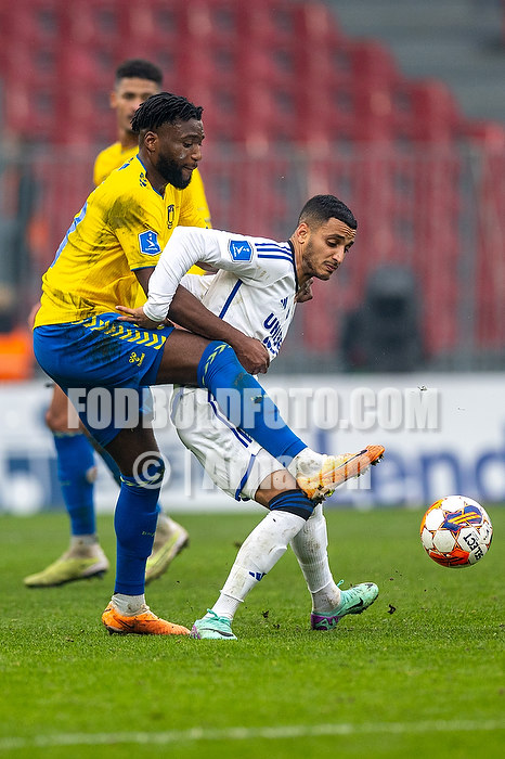 Elias Achouri  (FC Kbenhavn), Kevin Tshiembe  (Brndby IF)